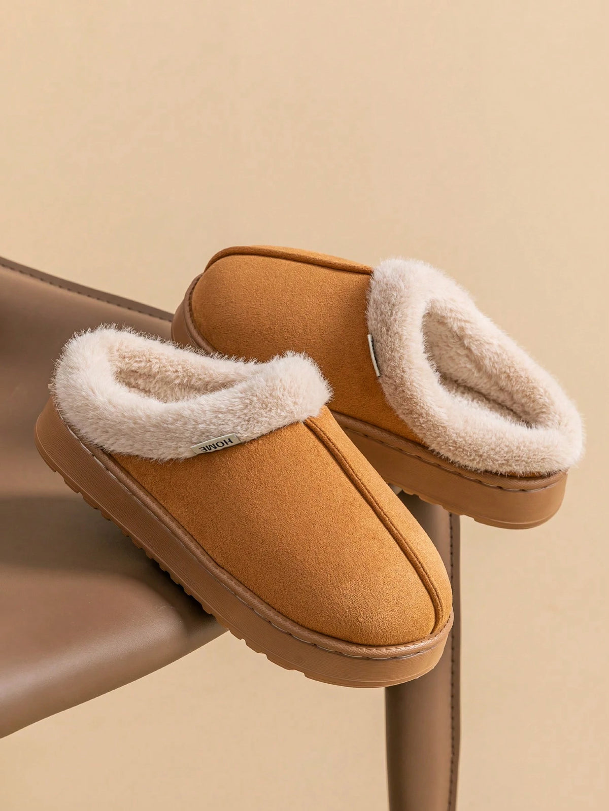 Fashionable & Cozy Men's Coffee Fuzzy Slippers